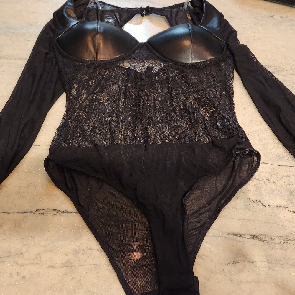 Brand new bodysuit size M
